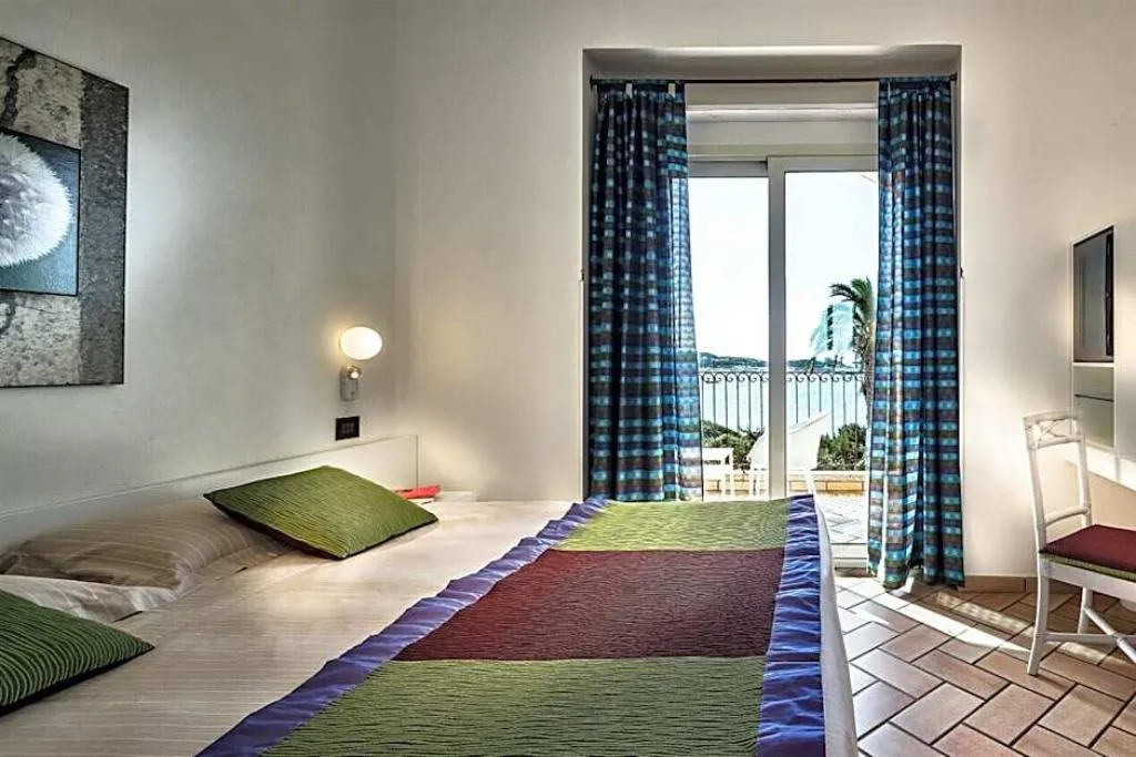 DOUBLE DELUXE SEA VIEW Room, Stella Maris, Cagliari