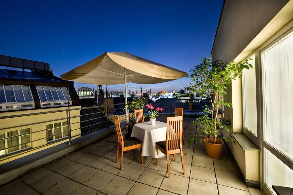 APARTMENT EXECUTIVE Room, Ramada Prague City Centre, Prague