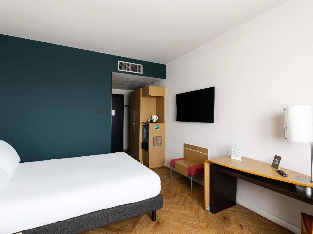 DOUBLE STANDARD Room, Novotel Caserta Sud, Naples