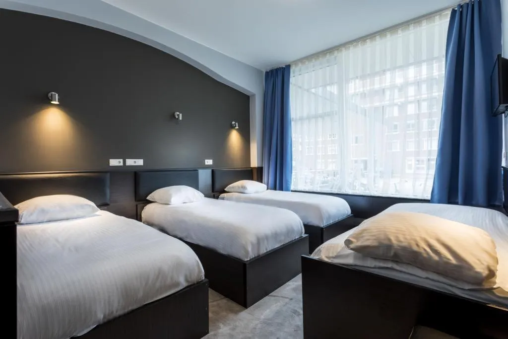 Room, Belfort, Amsterdam