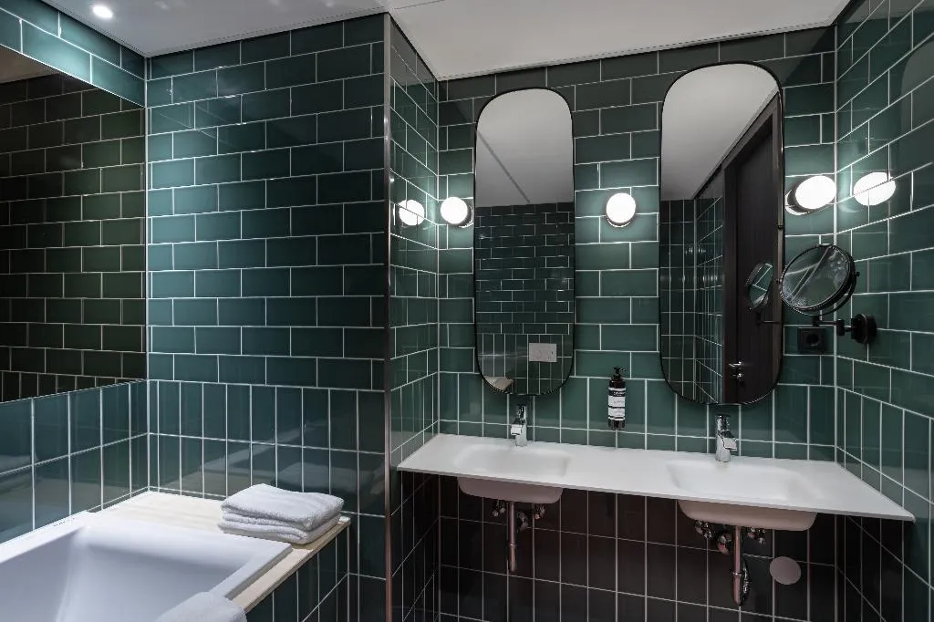 DOUBLE LUXURY Room, Olympic Hotel Amsterdam, Amsterdam