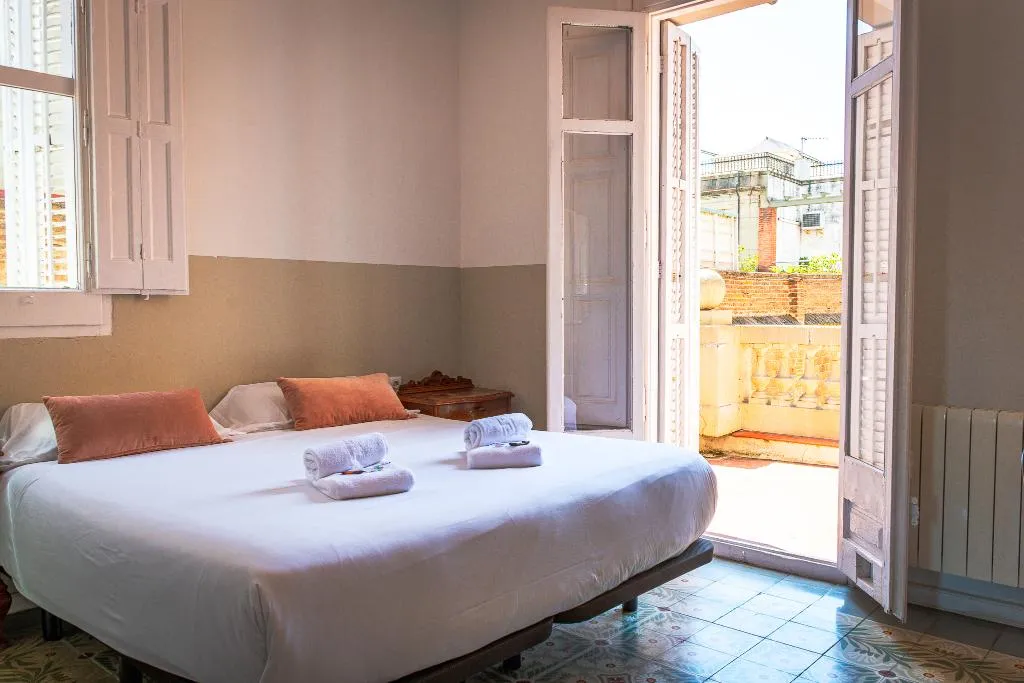 Room, Verdi 254, Barcelona