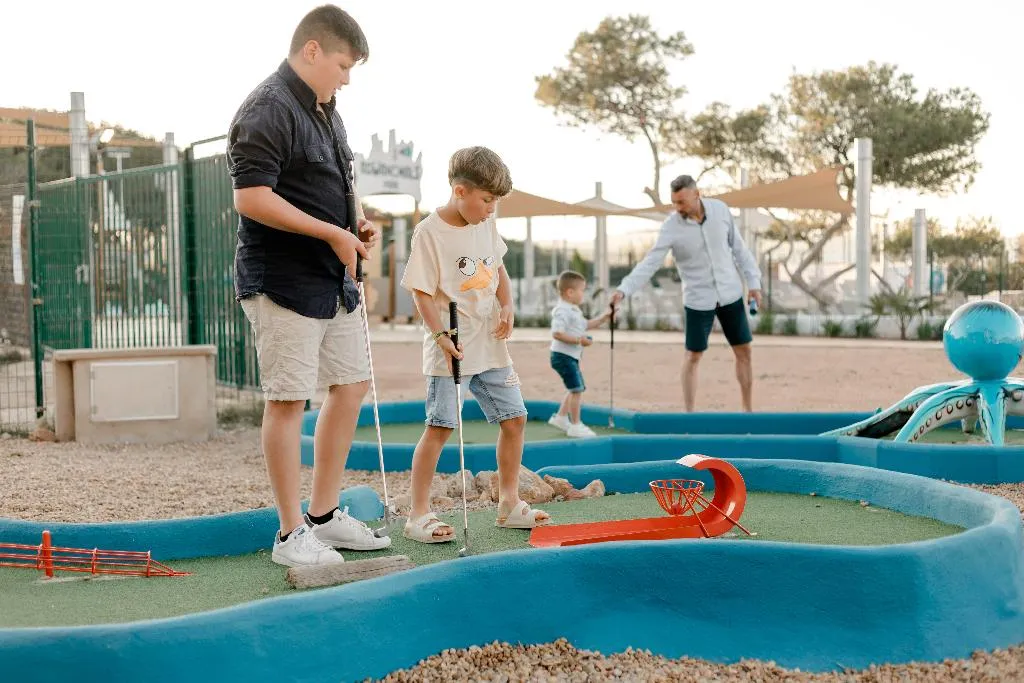 Sports and Entertainment, Club Hotel Aguamarina, Menorca