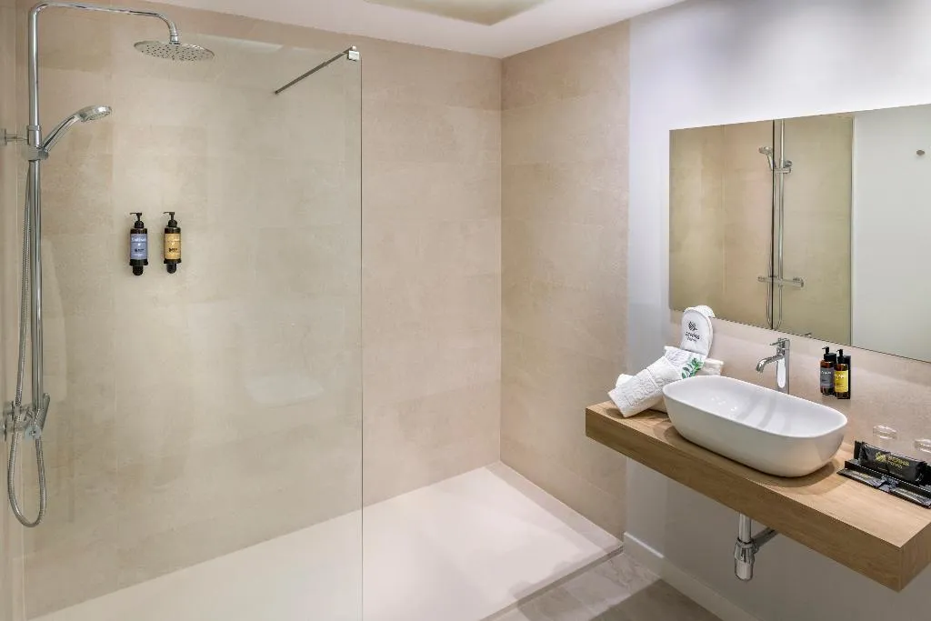 TRIPLE STANDARD Room, Serhs Rivoli Rambla, Barcelona
