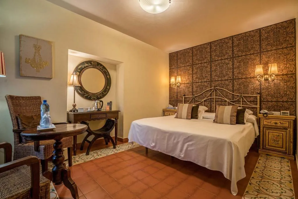 Room, El Rey Moro, Seville
