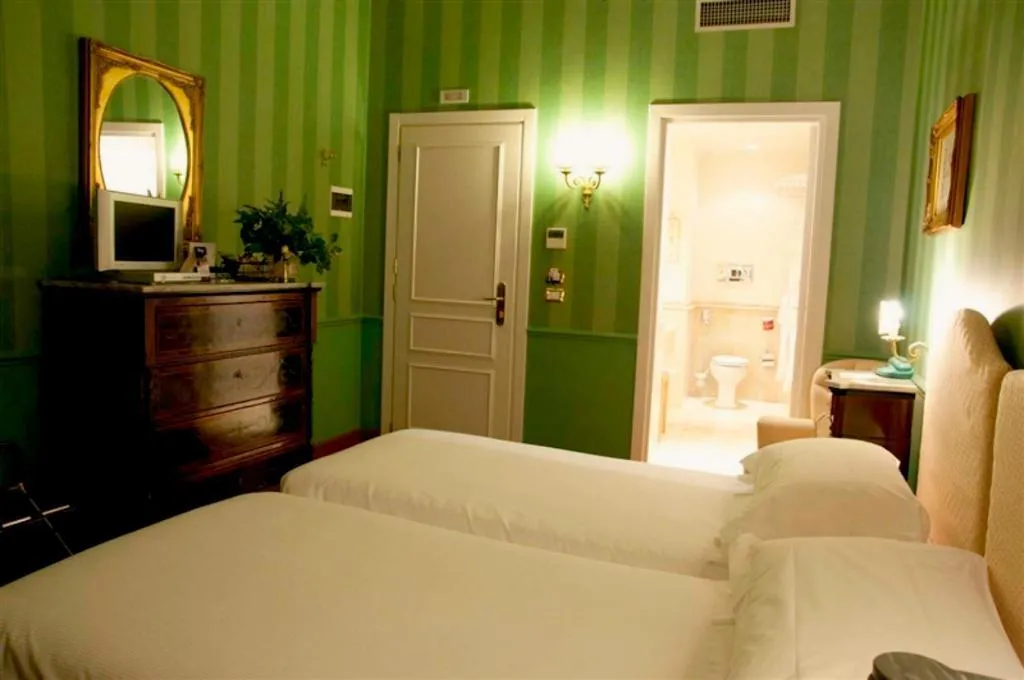 QUADRUPLE DELUXE Room, Vdbnext Hotel Design, Catania