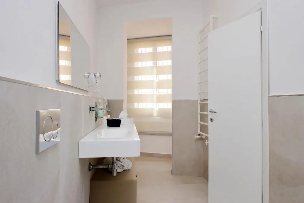 FAMILY ROOM DUPLEX Room, Trevi Rome Suite, Rome