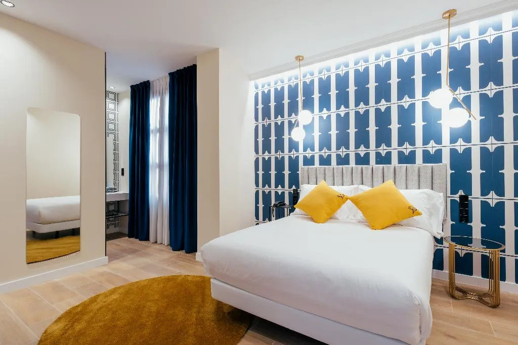 DOUBLE SINGLE USE STANDARD Room, Cetina Sevilla, Seville