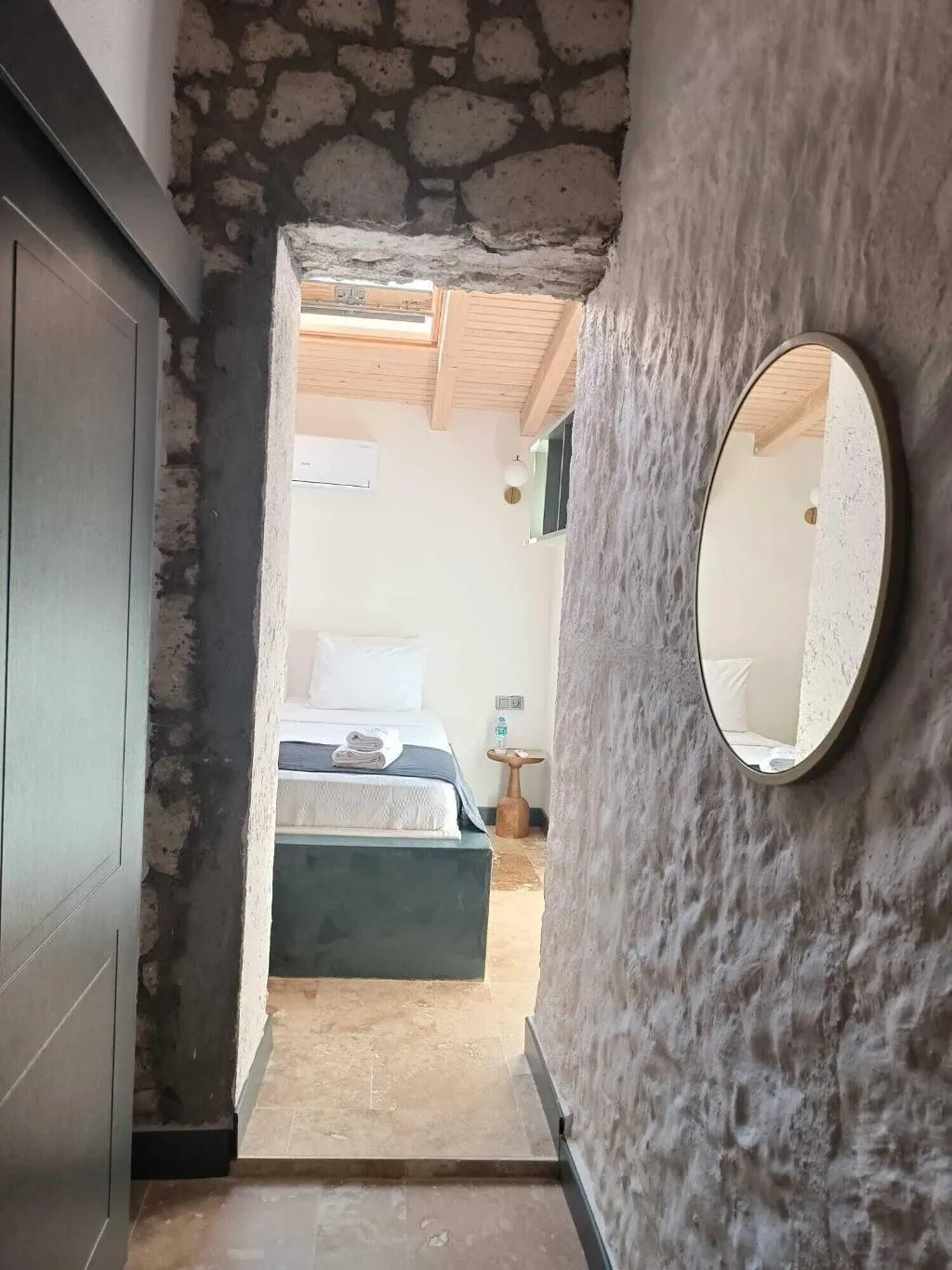 Room, Molen Alaa Ati, Izmir