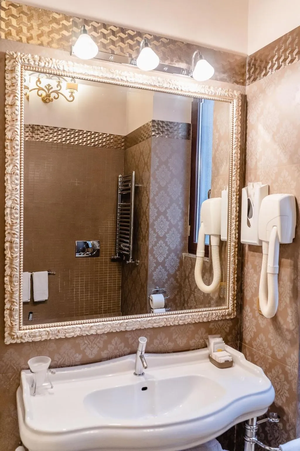 Room, Locanda Del Sole, Rome