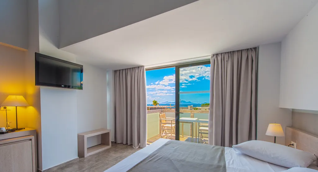 Double or Twin SEA VIEW Room, Akti Palace Hotel, Kos