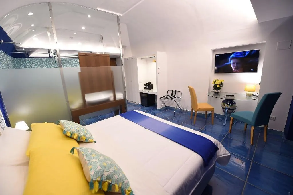 Room, Aquae Romanae Bed And Breakfast Sorrento, Naples