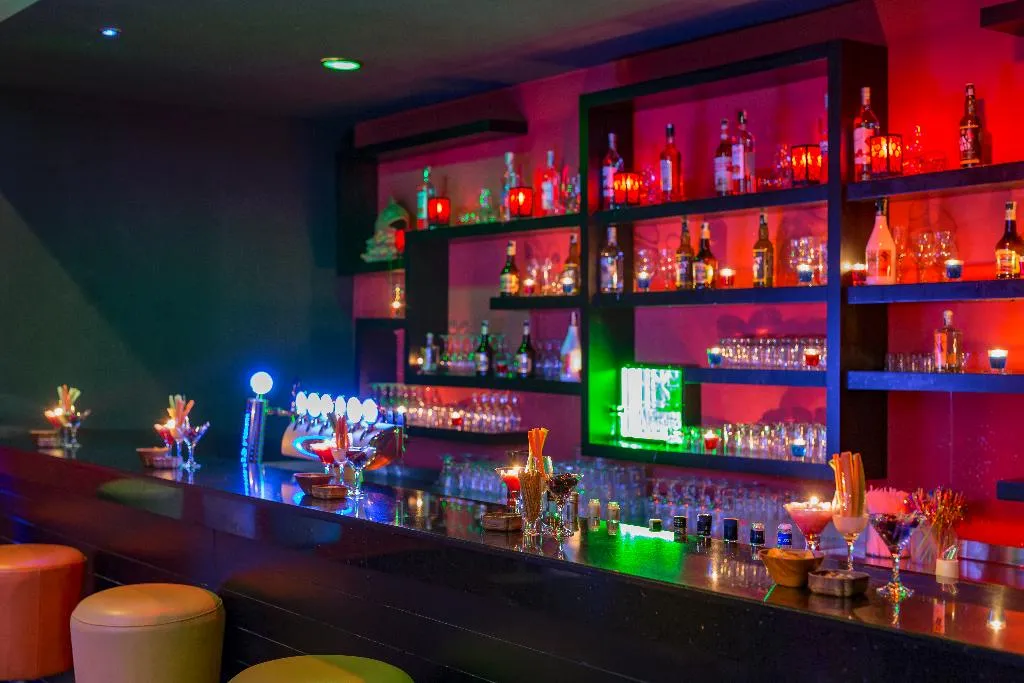 Bar, Royal Dragon Hotel, Antalya
