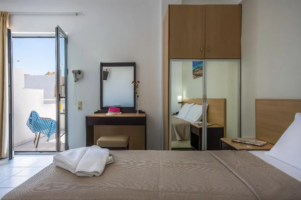 SINGLE STANDARD Room, Sergios Hotel, Crete