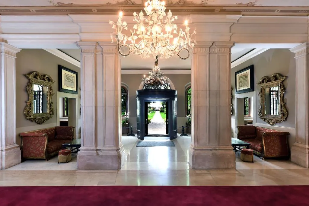Lobby, San Clemente Palace, Venice