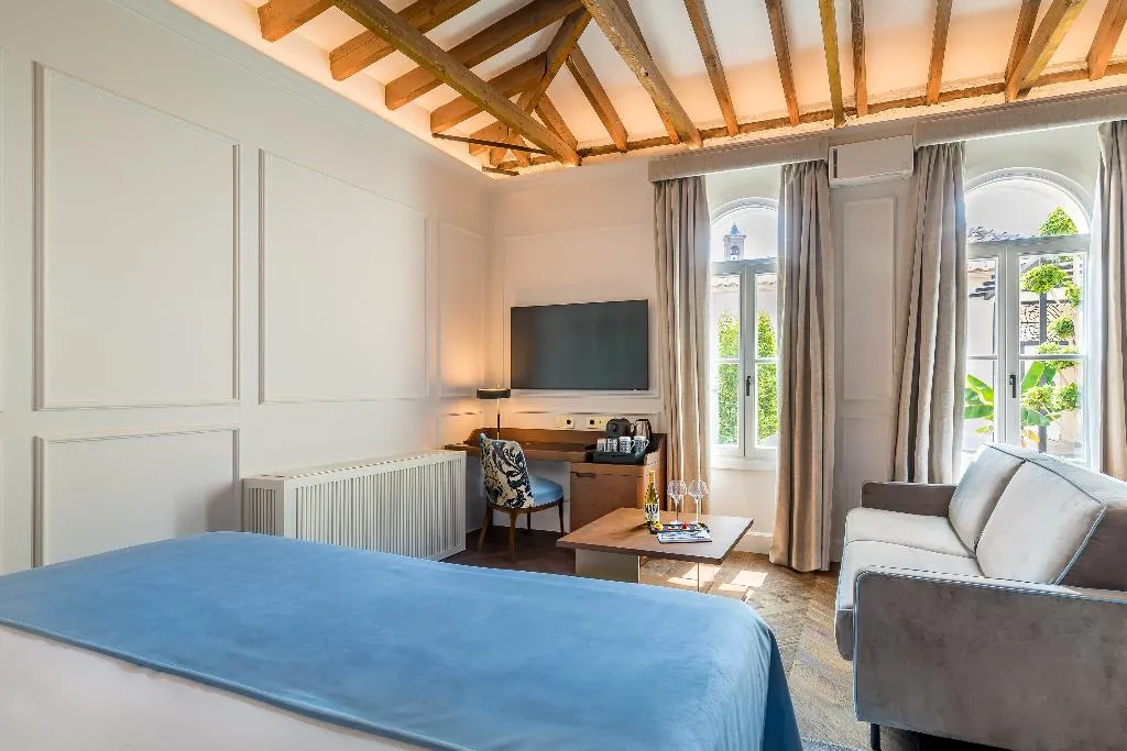 Room, Palacio Gran Via, A Royal Hideaway Hotel, Andalucia