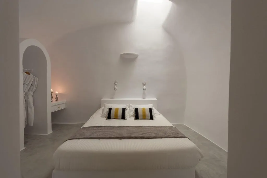 Room, Anemomilos, Santorini
