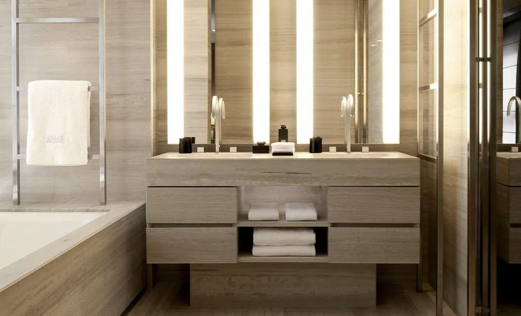 Room, Armani Hotel Milano, Milan