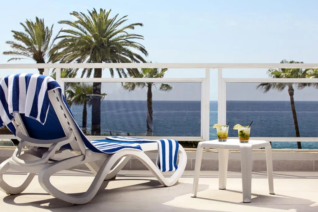 Pool, Hotel Las Arenas Affiliated by Meliá, Costa Del Sol