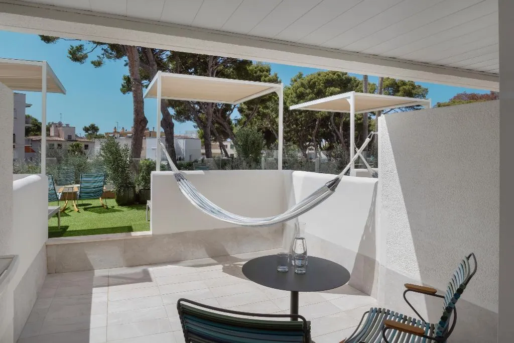 Double or Twin GARDEN VIEW Room, Iberostar Waves Cristina, Majorca