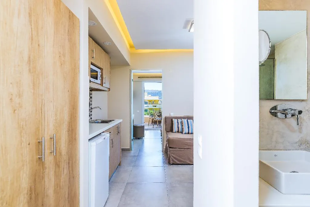 APARTMENT CAPACITY 3 Room, Theo Star Beach Hotel, Crete