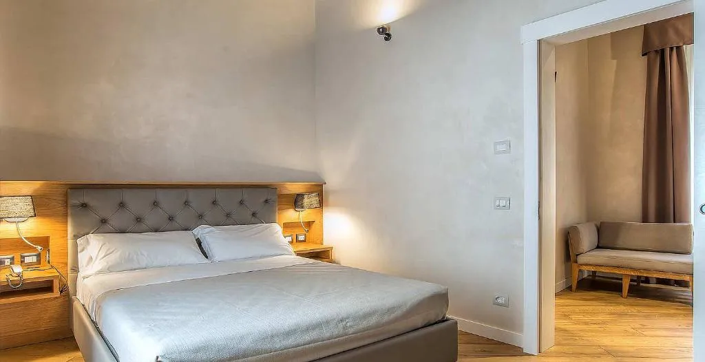 TRIPLE SUPERIOR Room, Elite, Rome