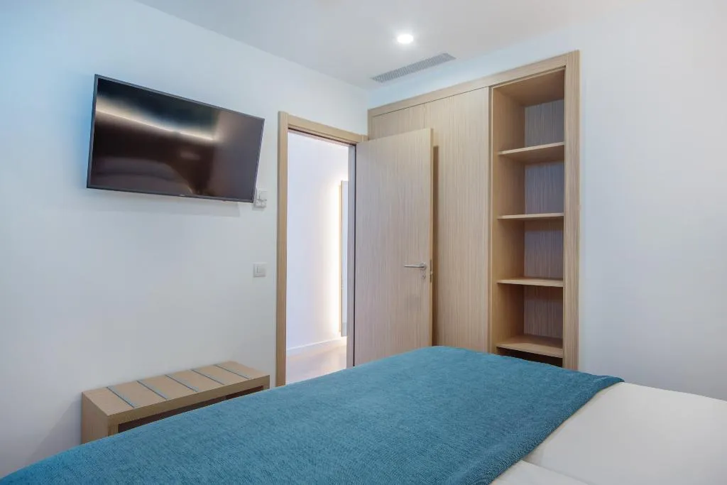 APARTMENT DELUXE CAPACITY 2 Room, Fontanellas Playa, Majorca