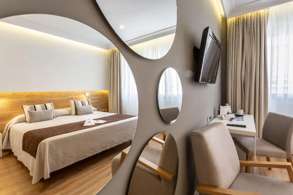 Double or Twin STANDARD Room, Monte Carmelo, Seville