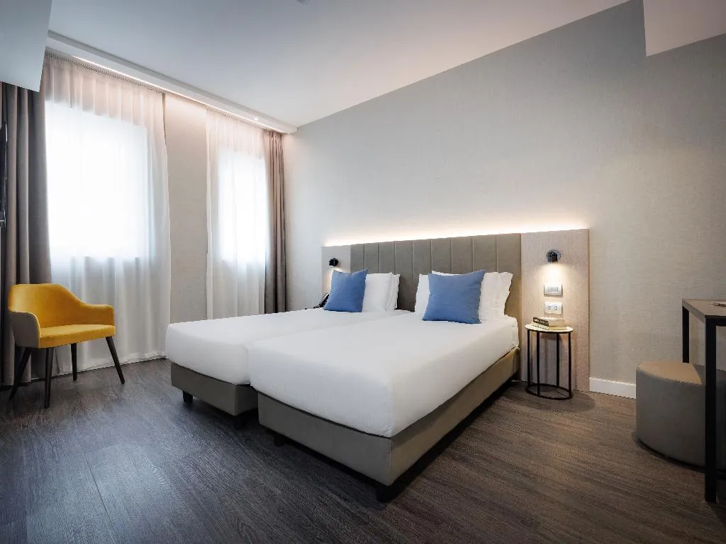 TWIN STANDARD Room, iH Hotels Milano Centrale, Milan