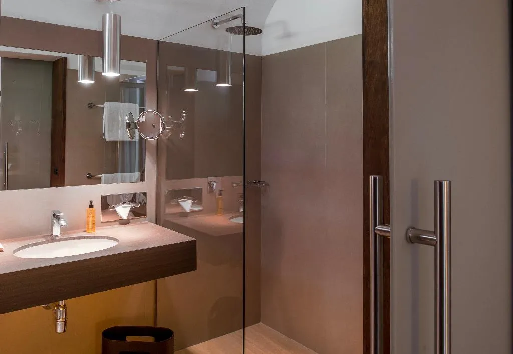 JUNIOR SUITE CAPACITY 4 Room, Baglio La Porta di San Gerardo by Geocharme, Palermo