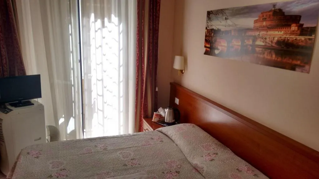 Room, A Casa Di Mei, Naples