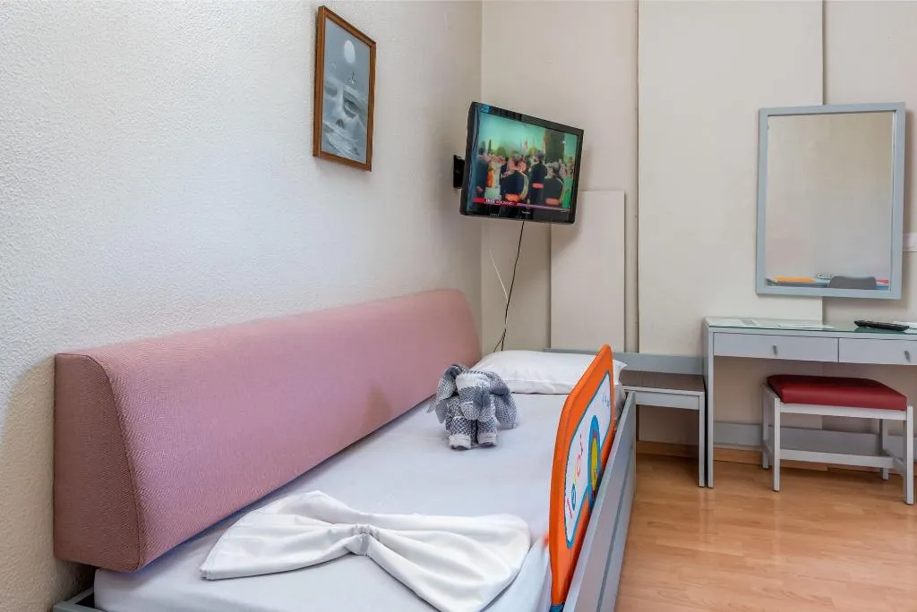 Room, 7 Palms Hotel Apartments, Rhodes