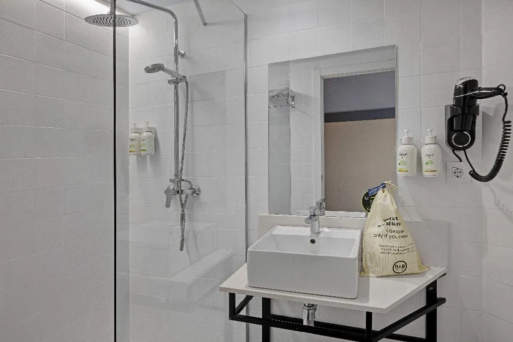 DOUBLE SINGLE USE STANDARD Room, B&B HOTEL Girona 2, Costa Brava