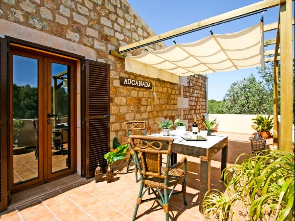 Double or Twin CAPACITY 2 Room, Finca Art 9, Majorca