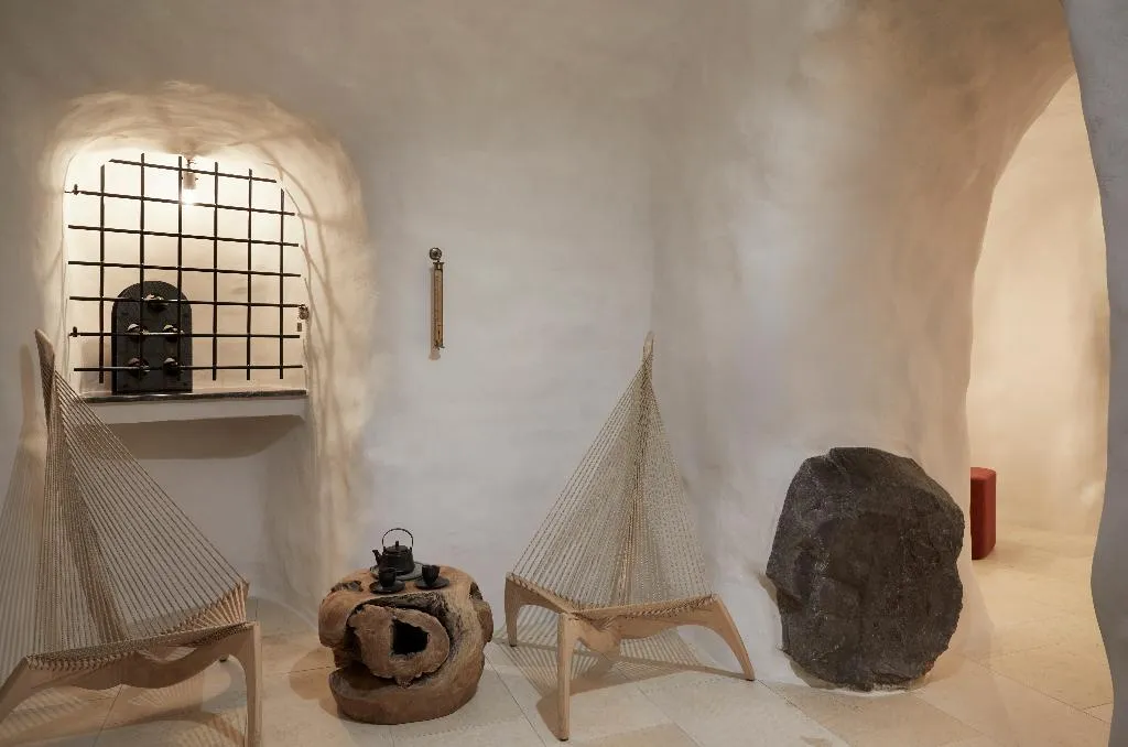 JUNIOR SUITE WITH JACUZZI Room, White Pearl Cavalieri, Santorini