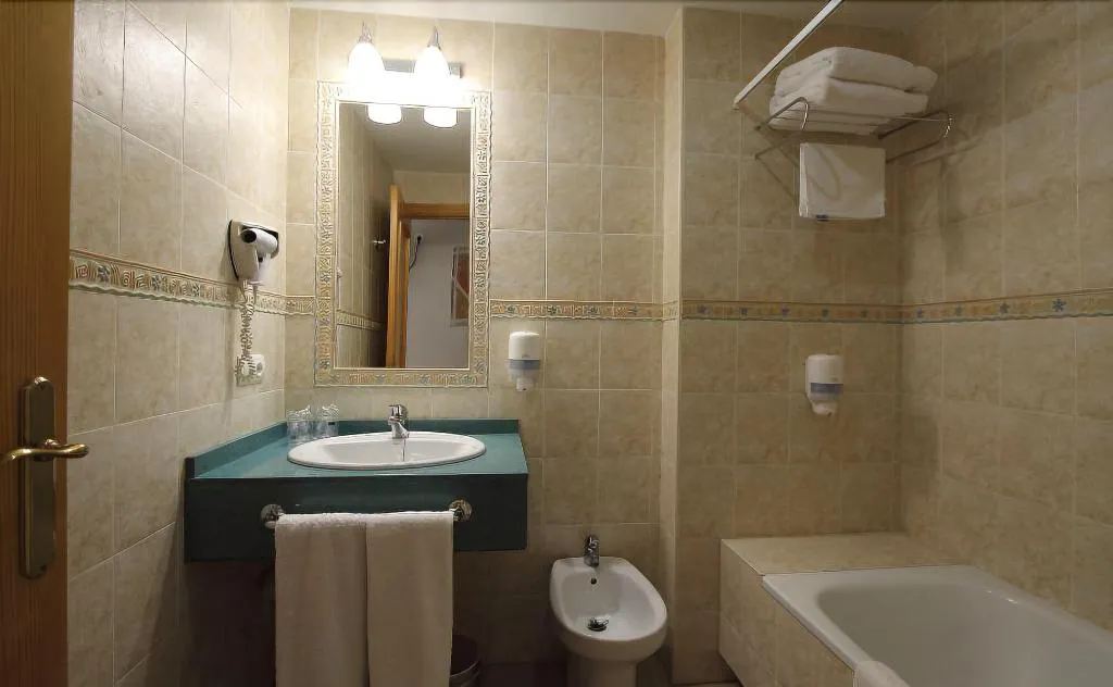 Room, Hostal Quatre Llunes, Costa Blanca