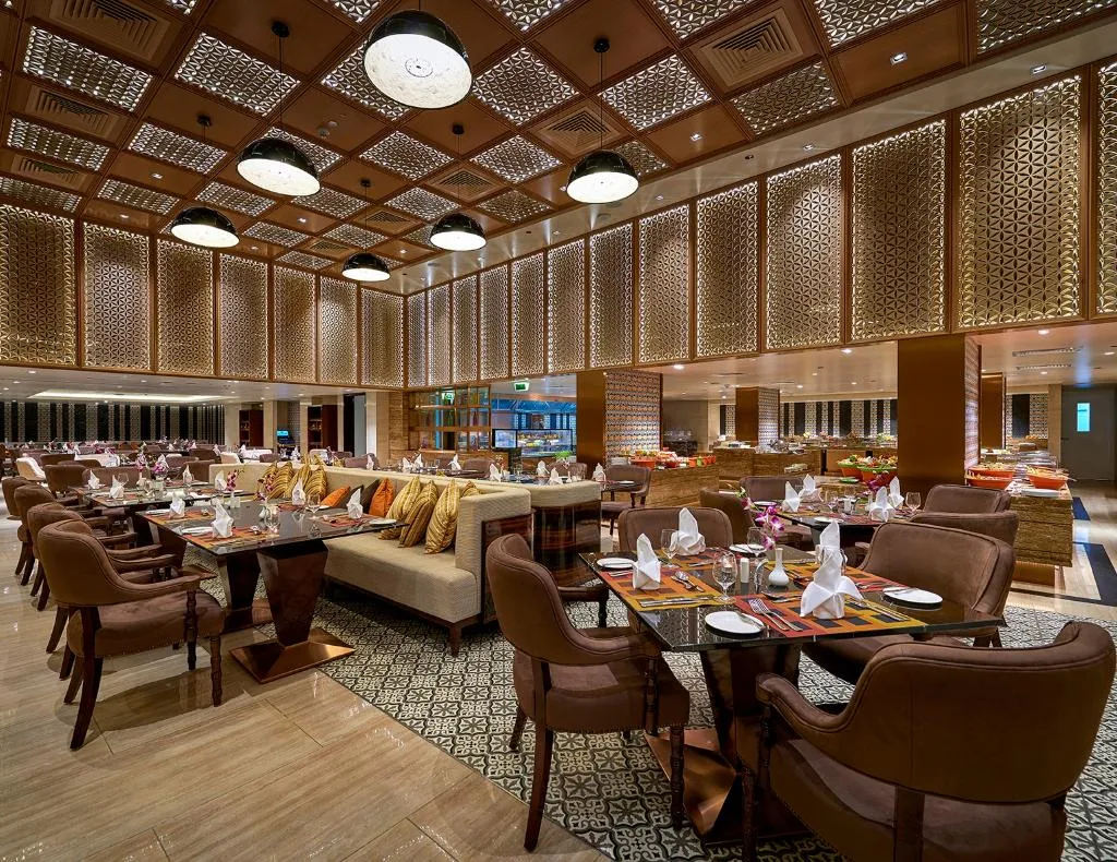 Restaurant, Millennium Airport Hotel Dubai, Dubai