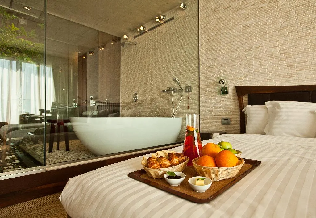 DOUBLE EXECUTIVE Room, Graffit Gallery Hotel, Varna
