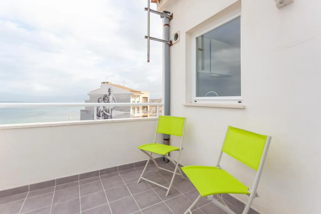 STUDIO STANDARD Room, Yourhouse Monges, Majorca