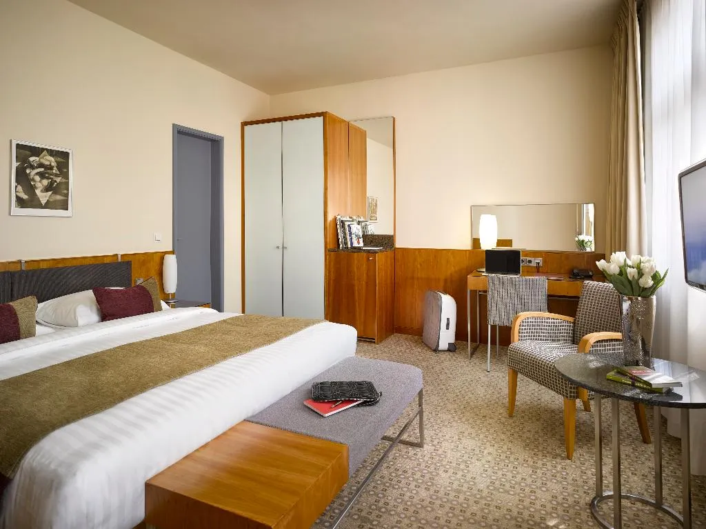 DOUBLE SINGLE USE GUEST ROOM Room, K+K Hotel Central, Prague