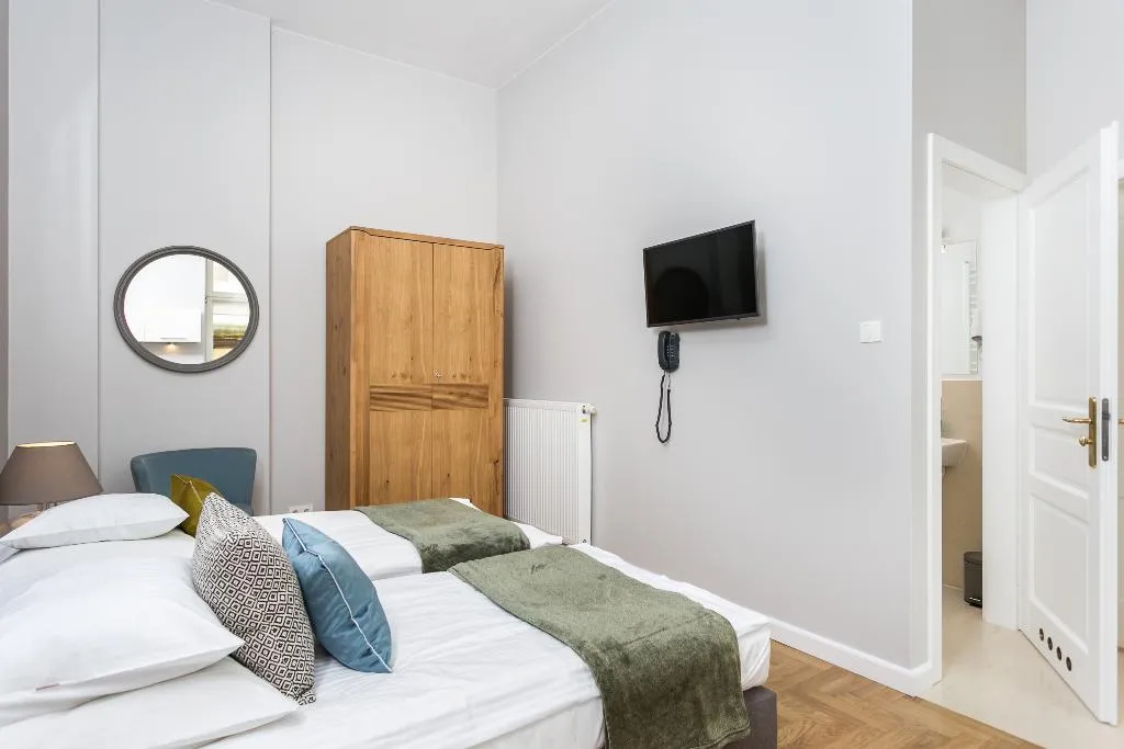 TWIN STANDARD Room, Venetian House Market Square Aparthotel, Krakow