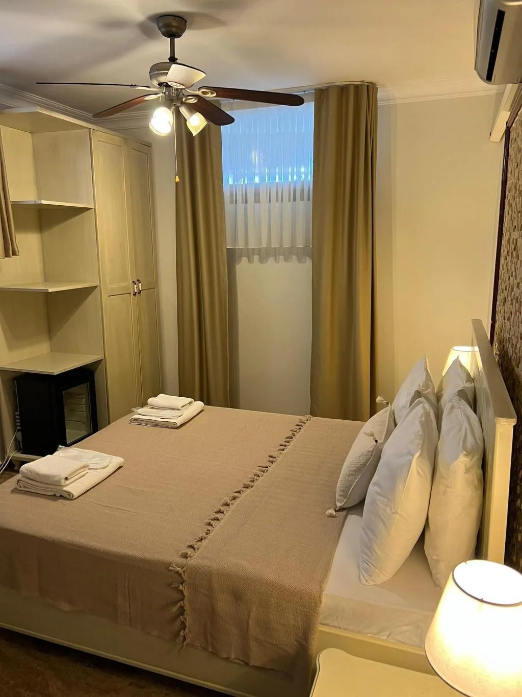 Room, Cunda Paradise Otel, Izmir