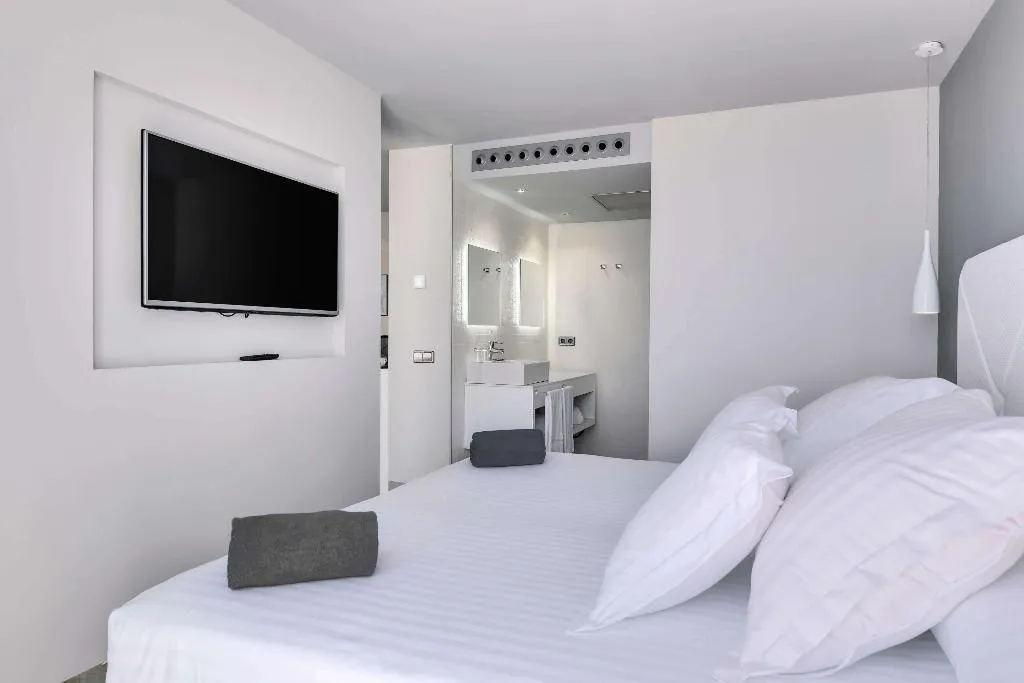 JUNIOR SUITE STANDARD Room, Barcelo Teguise Beach, Lanzarote