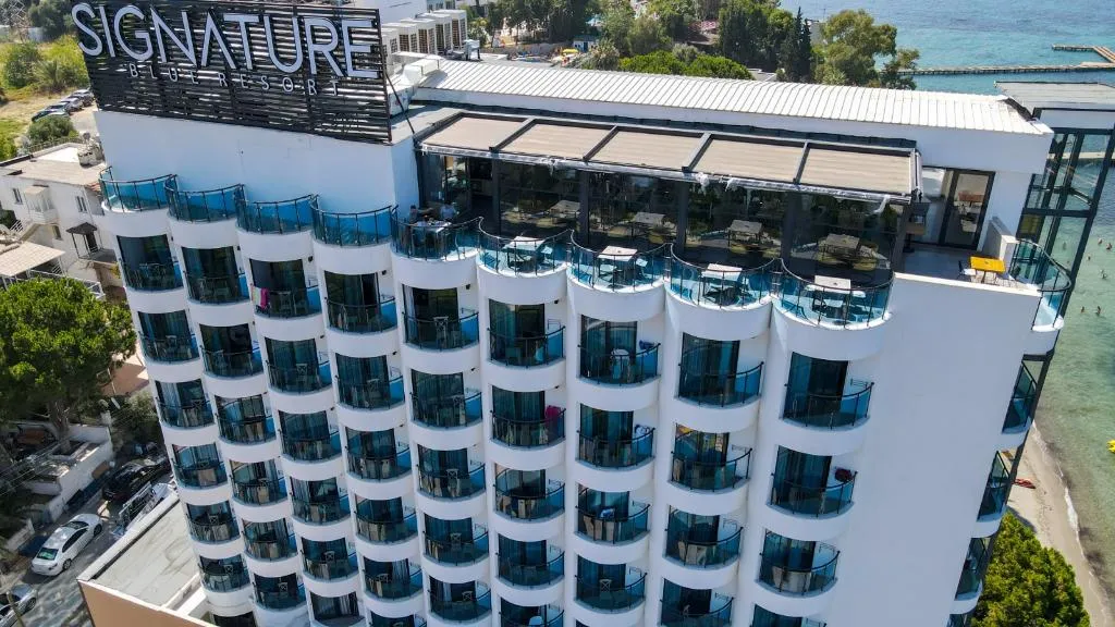 Terrace, Signature Blue Resort, Izmir