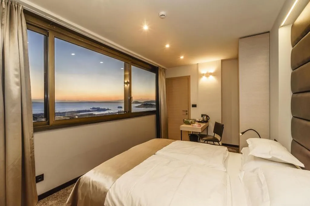 General view, The View Luxury Rooms, Split