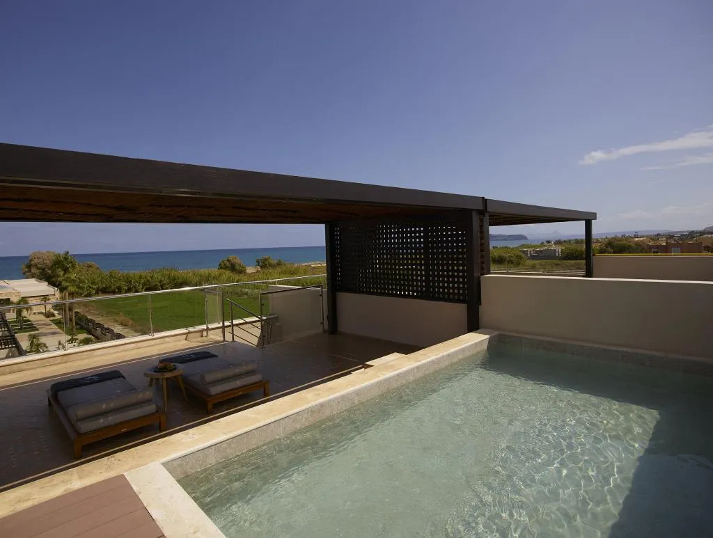 SUITE DELUXE WITH PRIVATE POOL Room, Asterion Suites & Spa, Crete