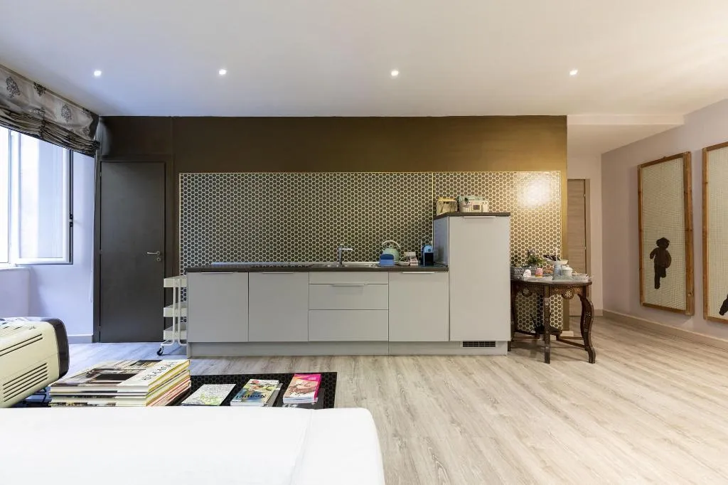 Room, Home&More, Naples