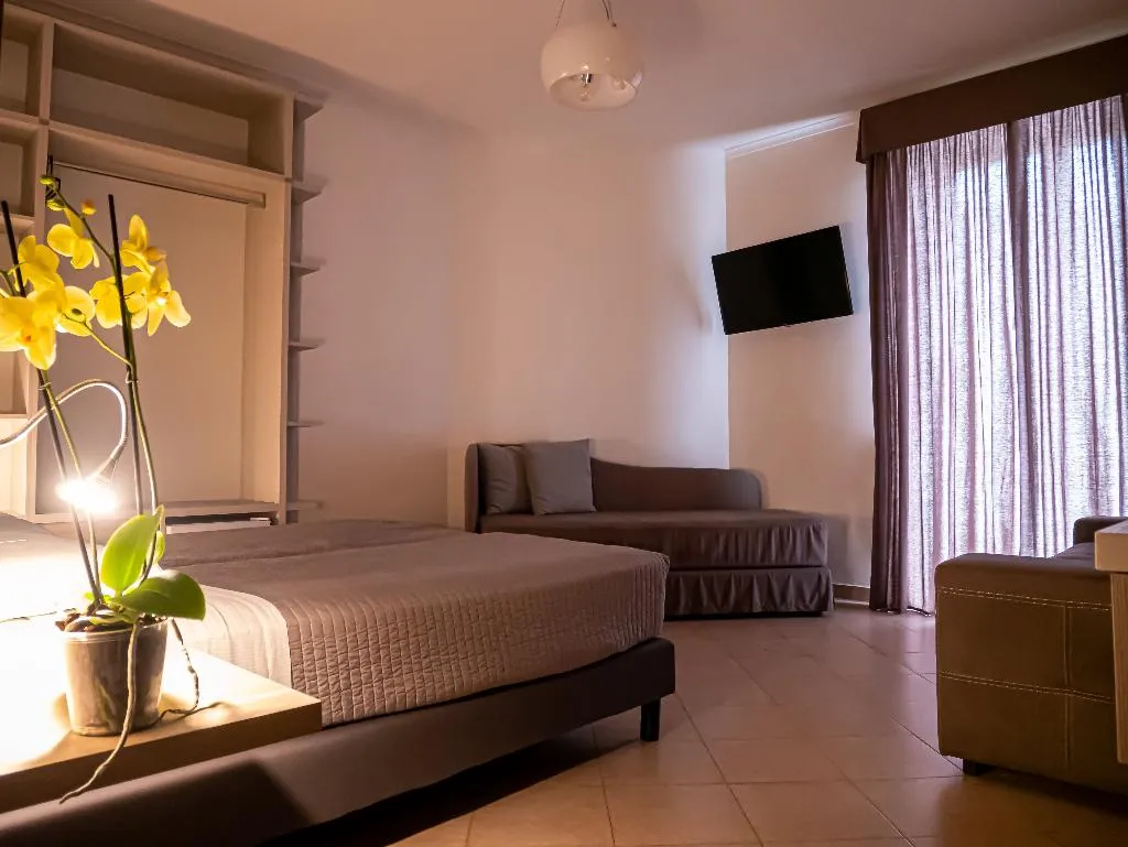 DOUBLE SUPERIOR Room, San Marco, Naples