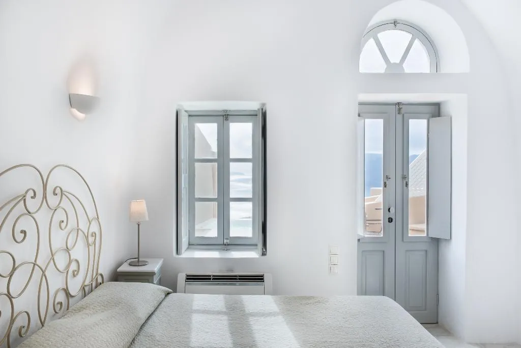 VILLA DELUXE WITH JACUZZI Room, Armeni Luxury Villas, Santorini