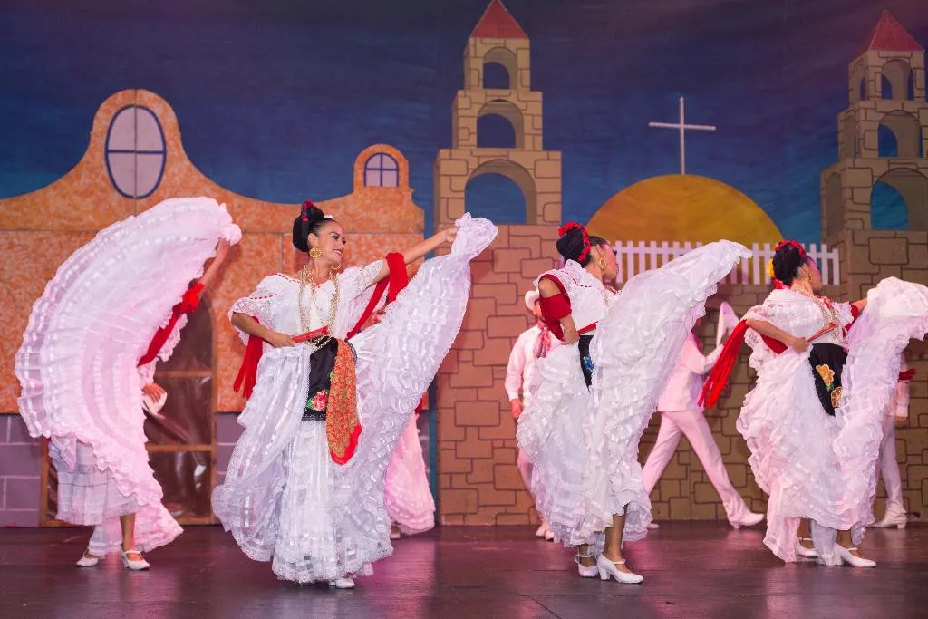 Sports and Entertainment, GR Solaris Cancun All Inclusive, Cancun Area